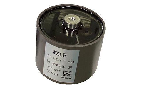 為什么電容器可以濾波直流電壓呢？